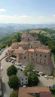 Lo terzo giorno de lo Palio sta per iniziare.

#paliodeldaino 
#mondaino 
#mondainopaliodeldaino 
#prolocomondaino